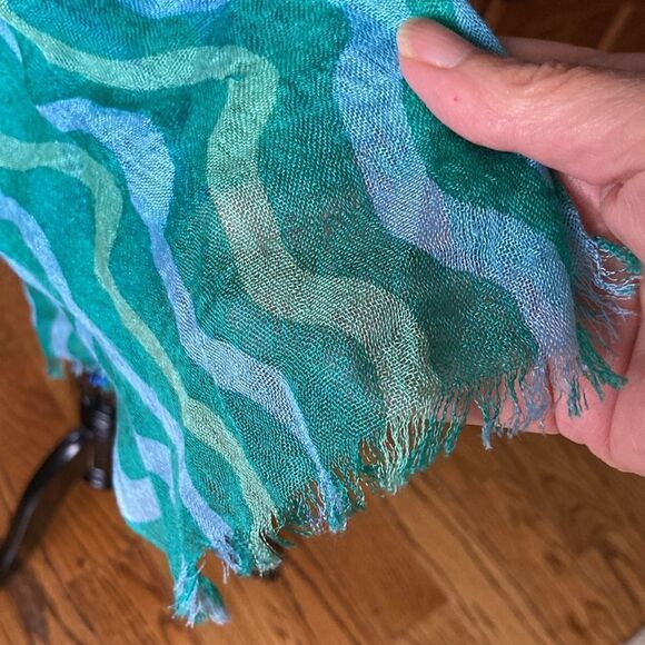 New Lightweight Spring Summer Scarf - Picture 6 of 9